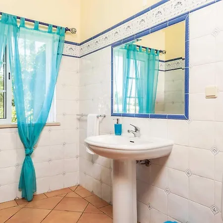 Vale Formoso Sleeps 8 Air Con Wifi فيلة *