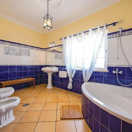 Vale Formoso Sleeps 8 Air Con Wifi